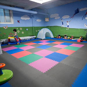 From Gray to Gorgeous! SoftTiles Childrens' Playroom Basement Makeover- D103