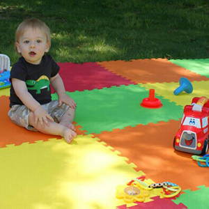 SoftTiles Quick and Easy Portable Temporary Outdoor Cushioned Play Mat- D137